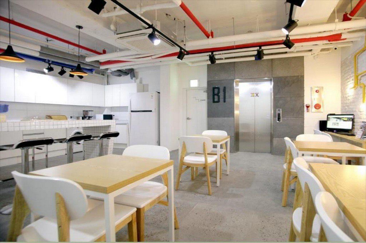 K-Pop Hotel Seoul Tower Екстериор снимка