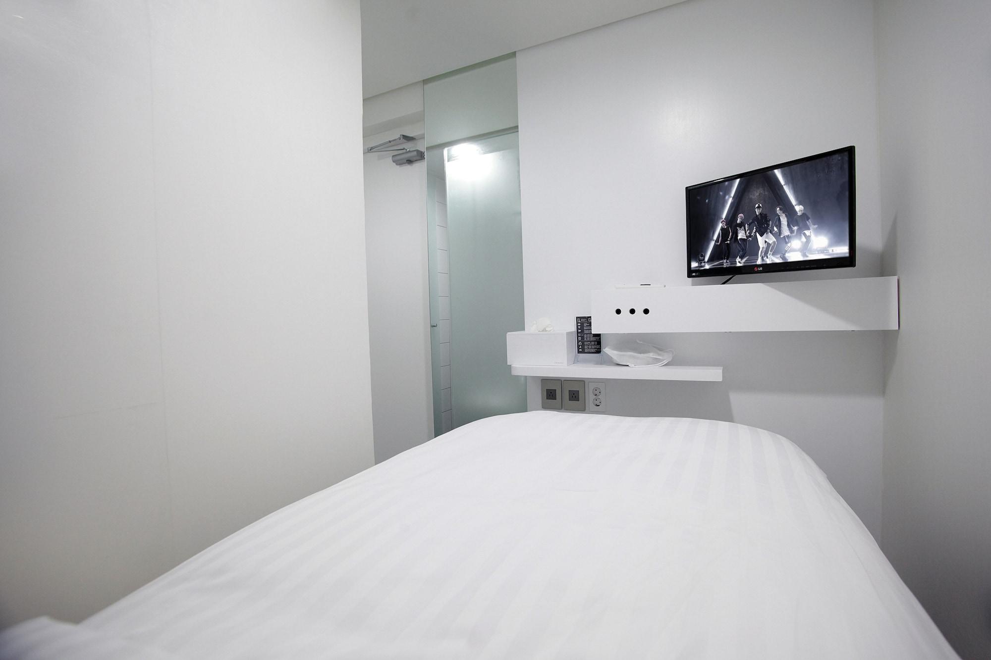K-Pop Hotel Seoul Tower Екстериор снимка