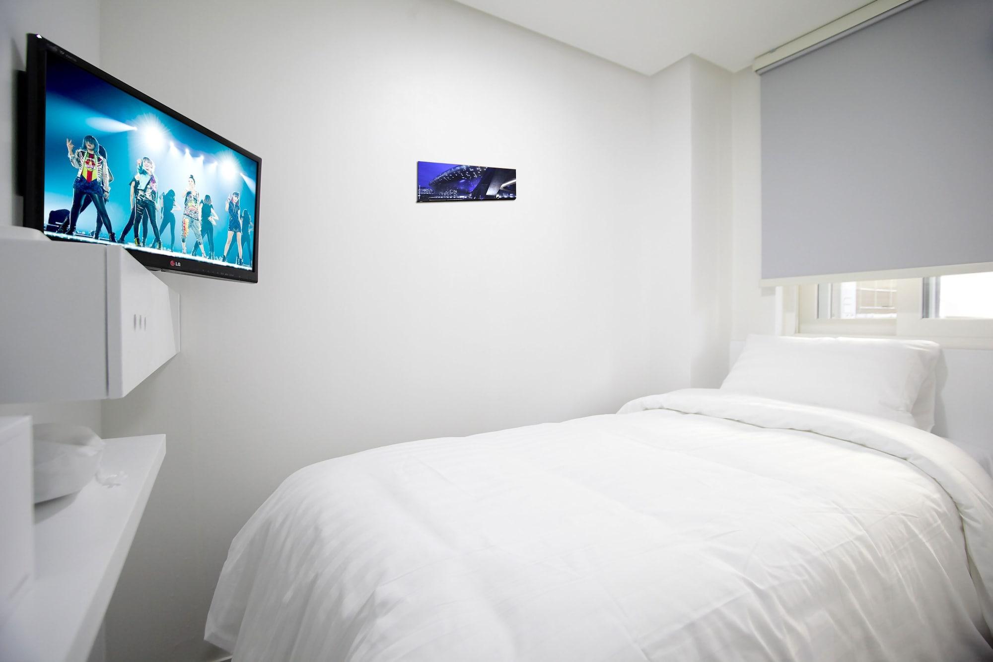 K-Pop Hotel Seoul Tower Екстериор снимка